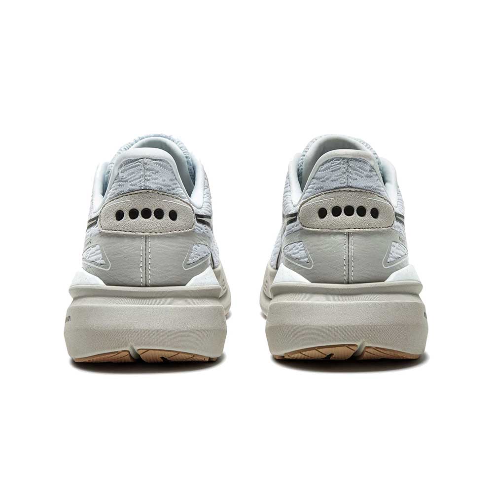 Women's Nucleo 2 Running Shoe - White/Silver - Regular (B)