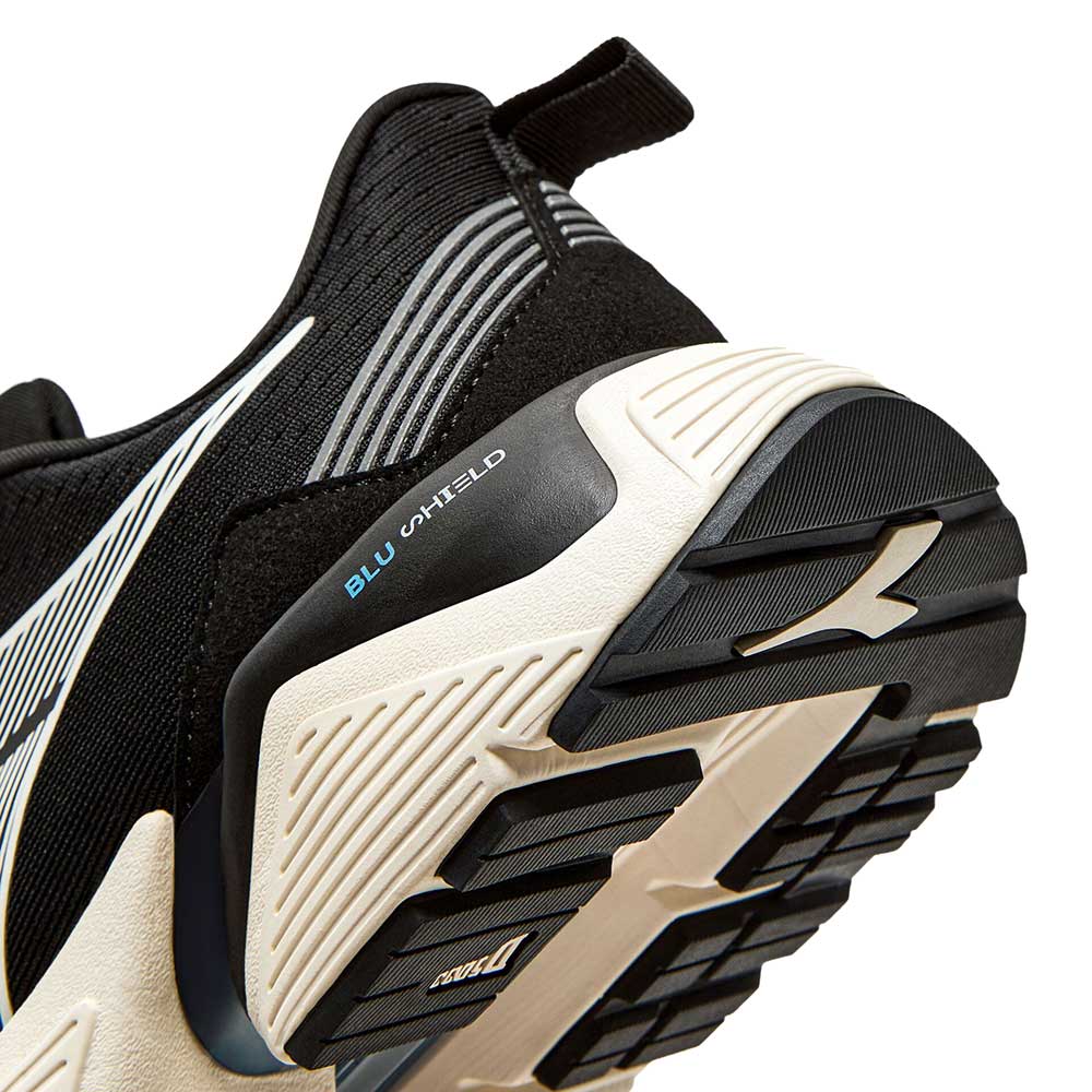 Women's Mythos Blushield Vigore 2 Running Shoe - Black/Whisper White - Regular (B)