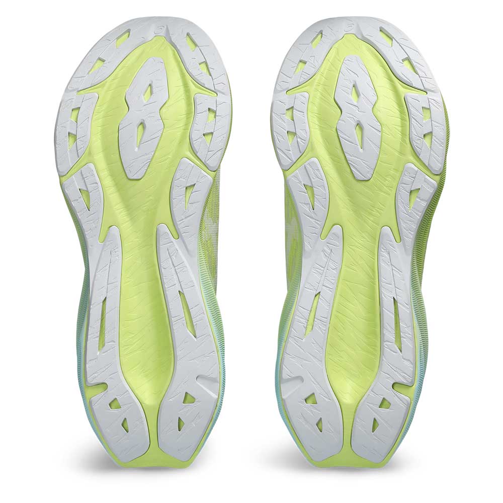 Men's Novablast 3 Running Shoe - Glow Yellow/White- Regular (D)