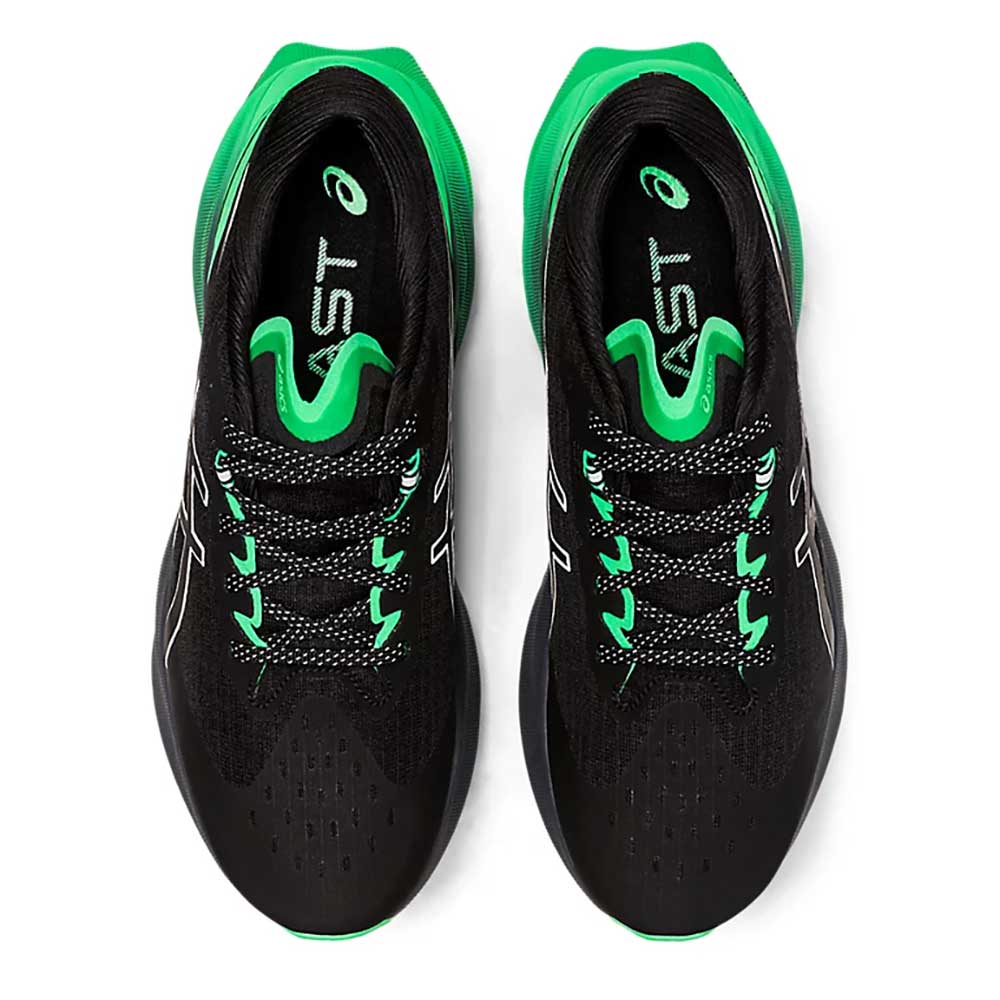 Men's Novablast 3 Lite-Show Running Shoe - Black/New Leaf - Regular (D)