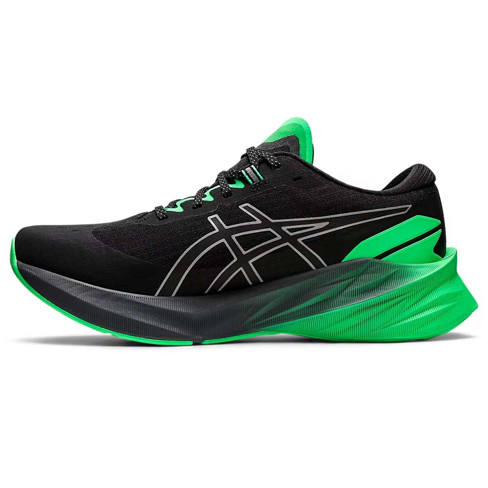Men's Novablast 3 Lite-Show Running Shoe - Black/New Leaf - Regular (D)