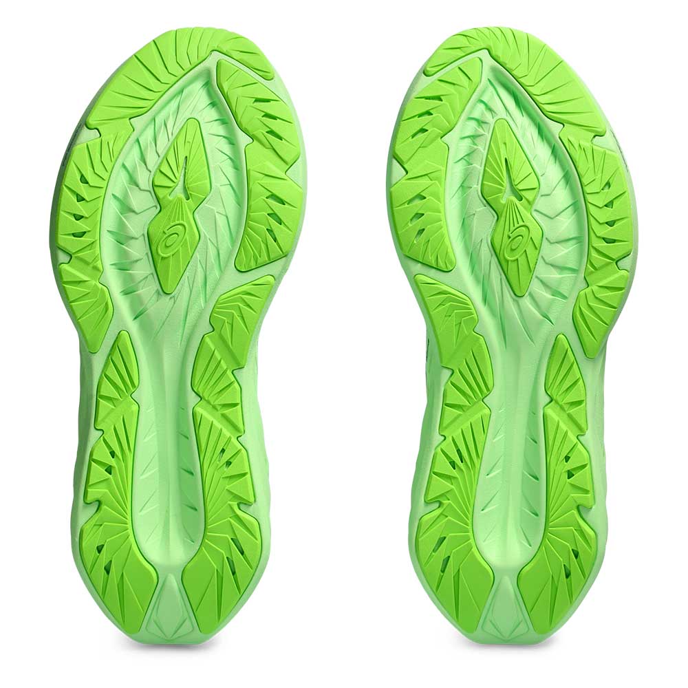 Men's Novablast 4 Running Shoe - Illuminate Green/Lime Burst - Regular (D)