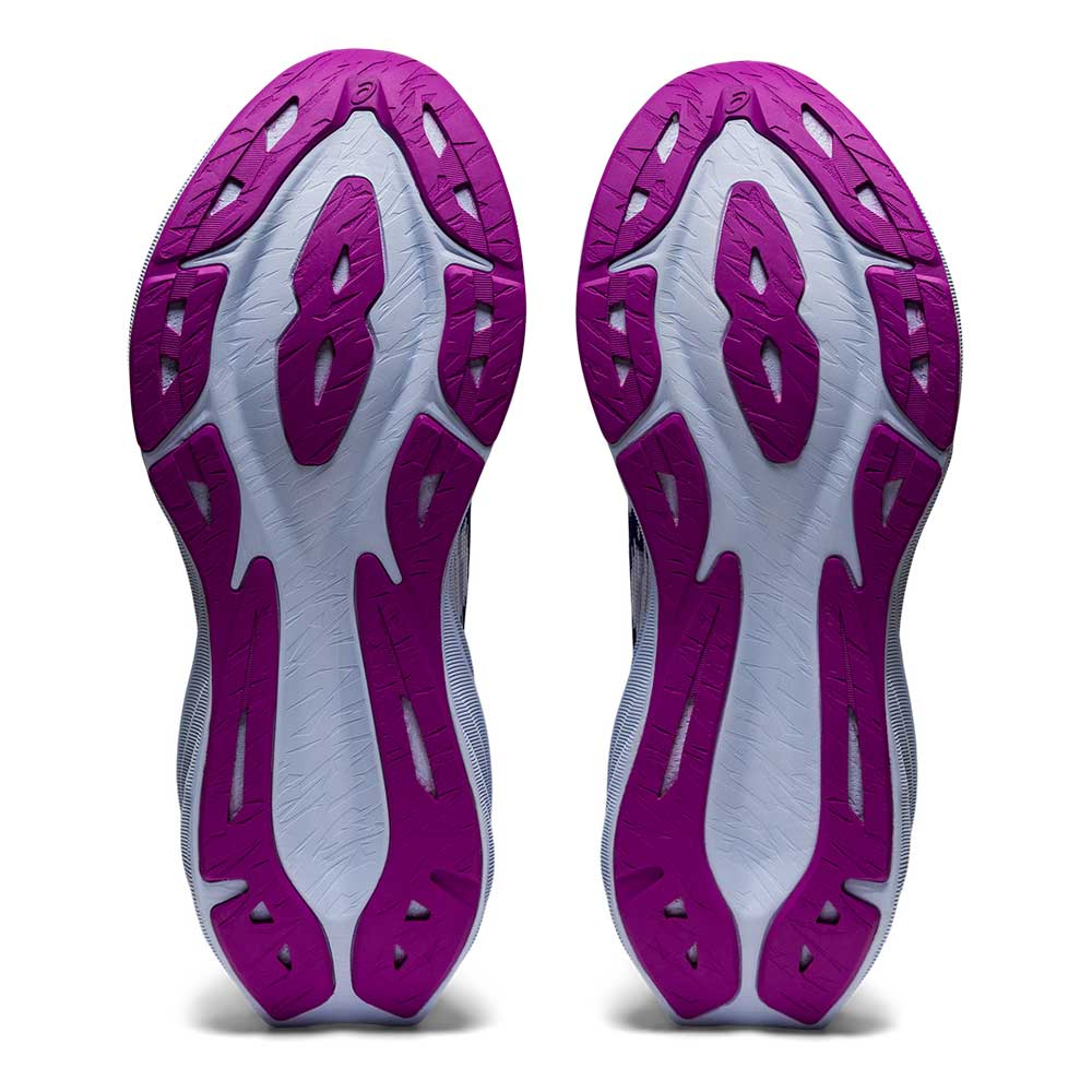 Women's Novablast 3 Running Shoe - White/Dive Blue - Regular (B)