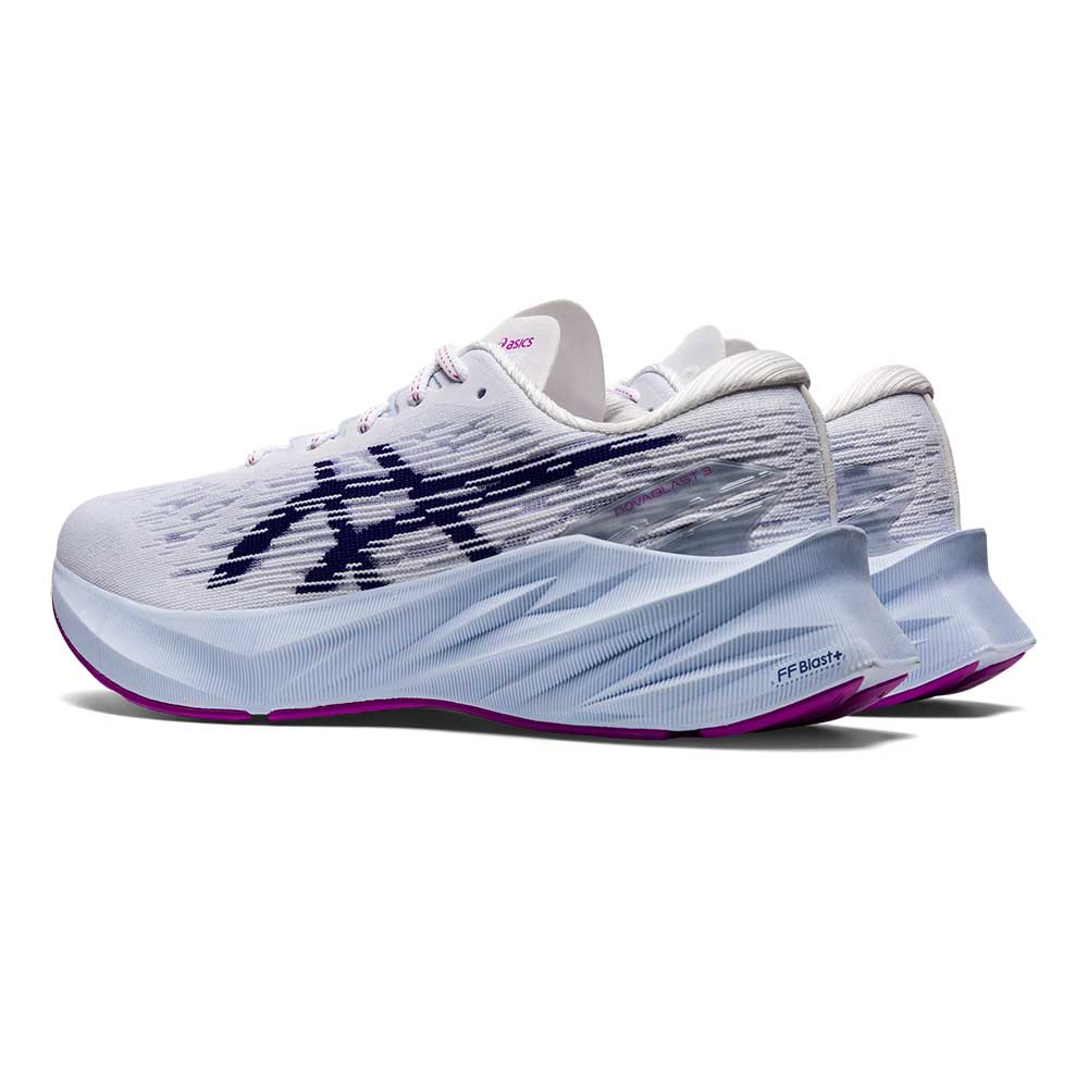 Women's Novablast 3 Running Shoe - White/Dive Blue - Regular (B)