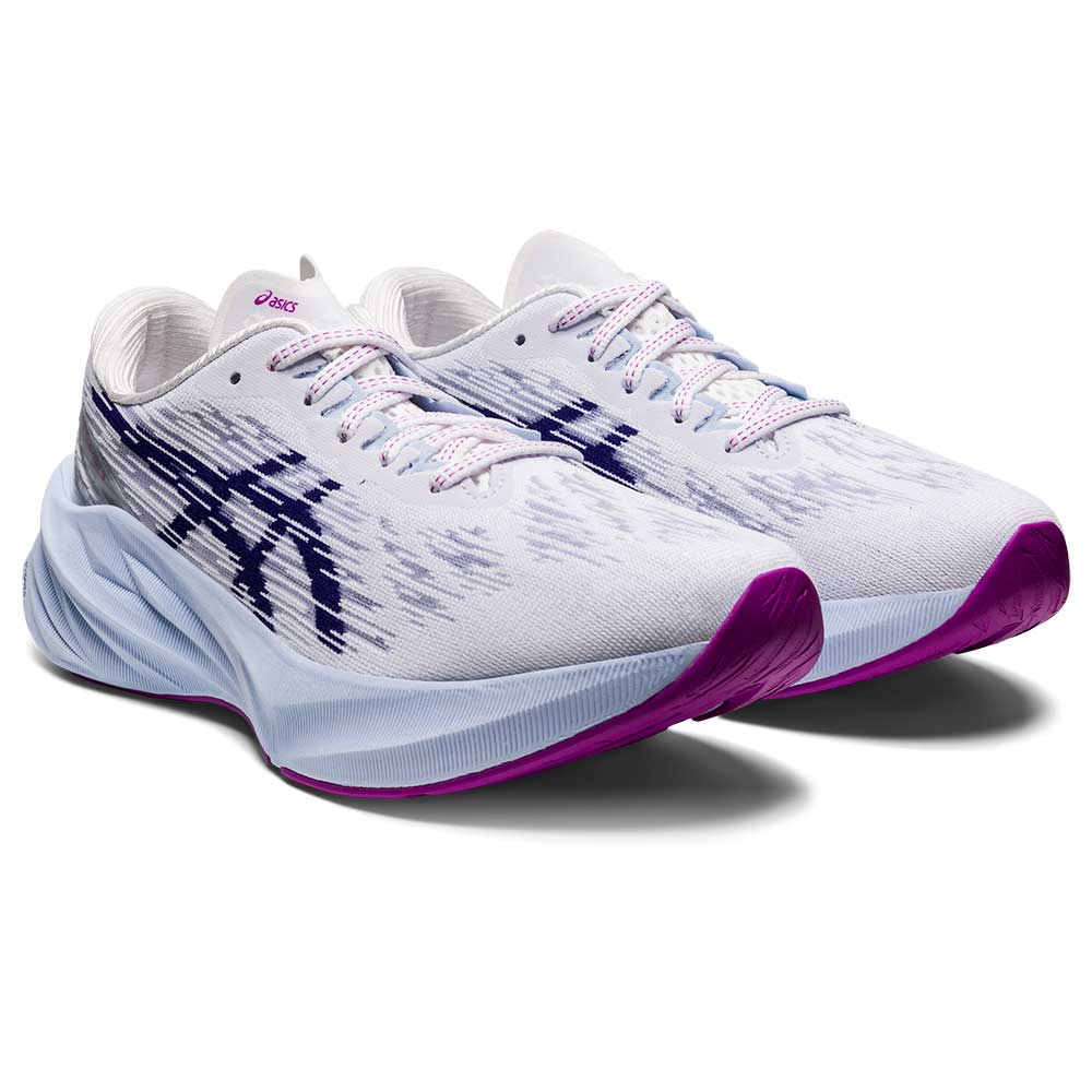 Women's Novablast 3 Running Shoe - White/Dive Blue - Regular (B)