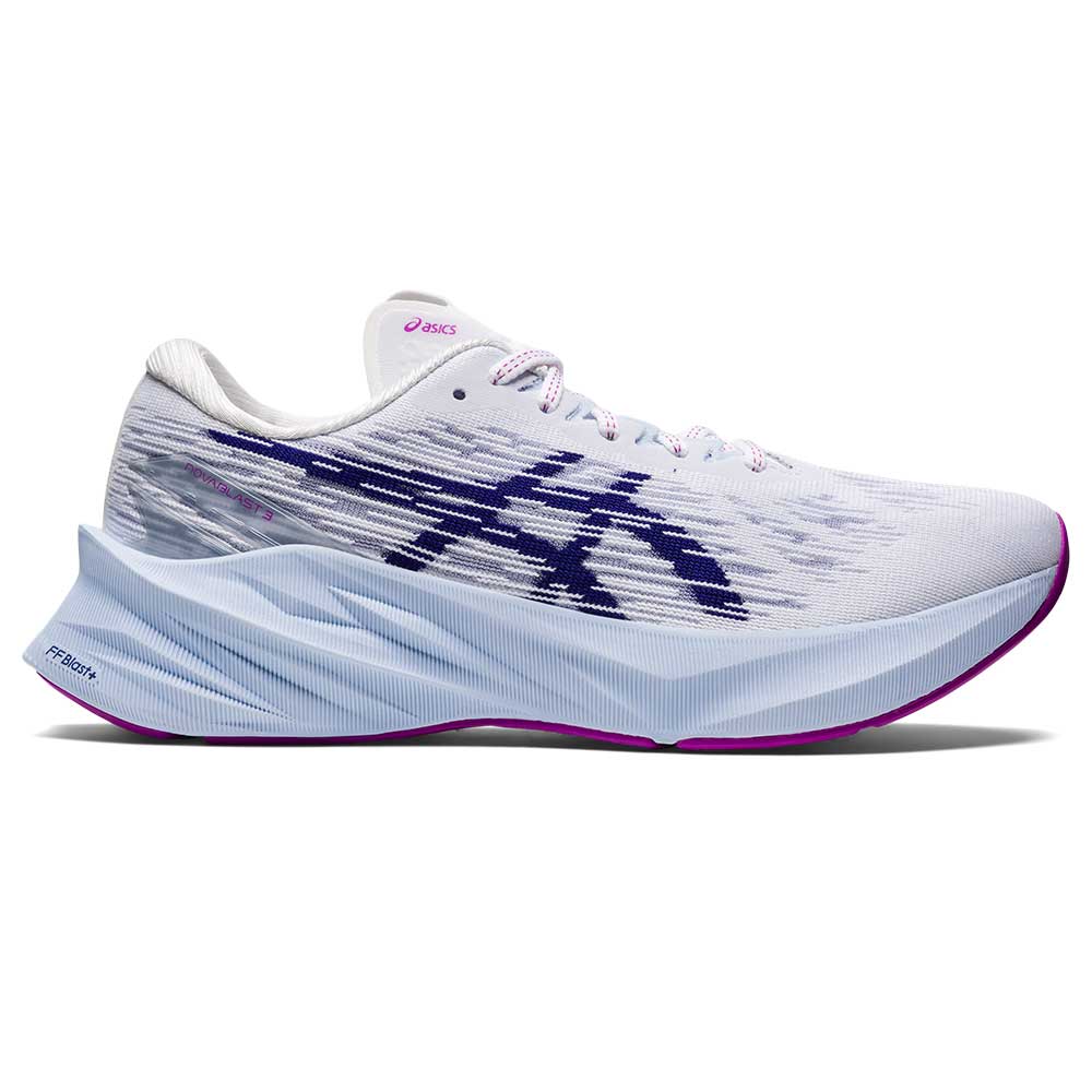 Women's Novablast 3 Running Shoe - White/Dive Blue - Regular (B)