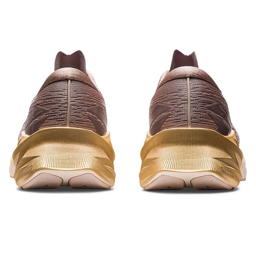 Women's Novablast 3 Running Shoe - Fawn/Mineral Beige - Regular (B)