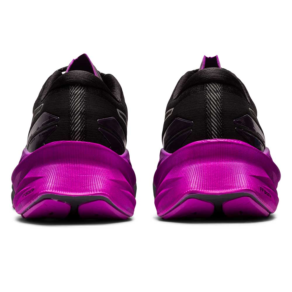 Women's Novablast 3 Lite-Show Running Shoe - Black/Orchid - Regular (B)