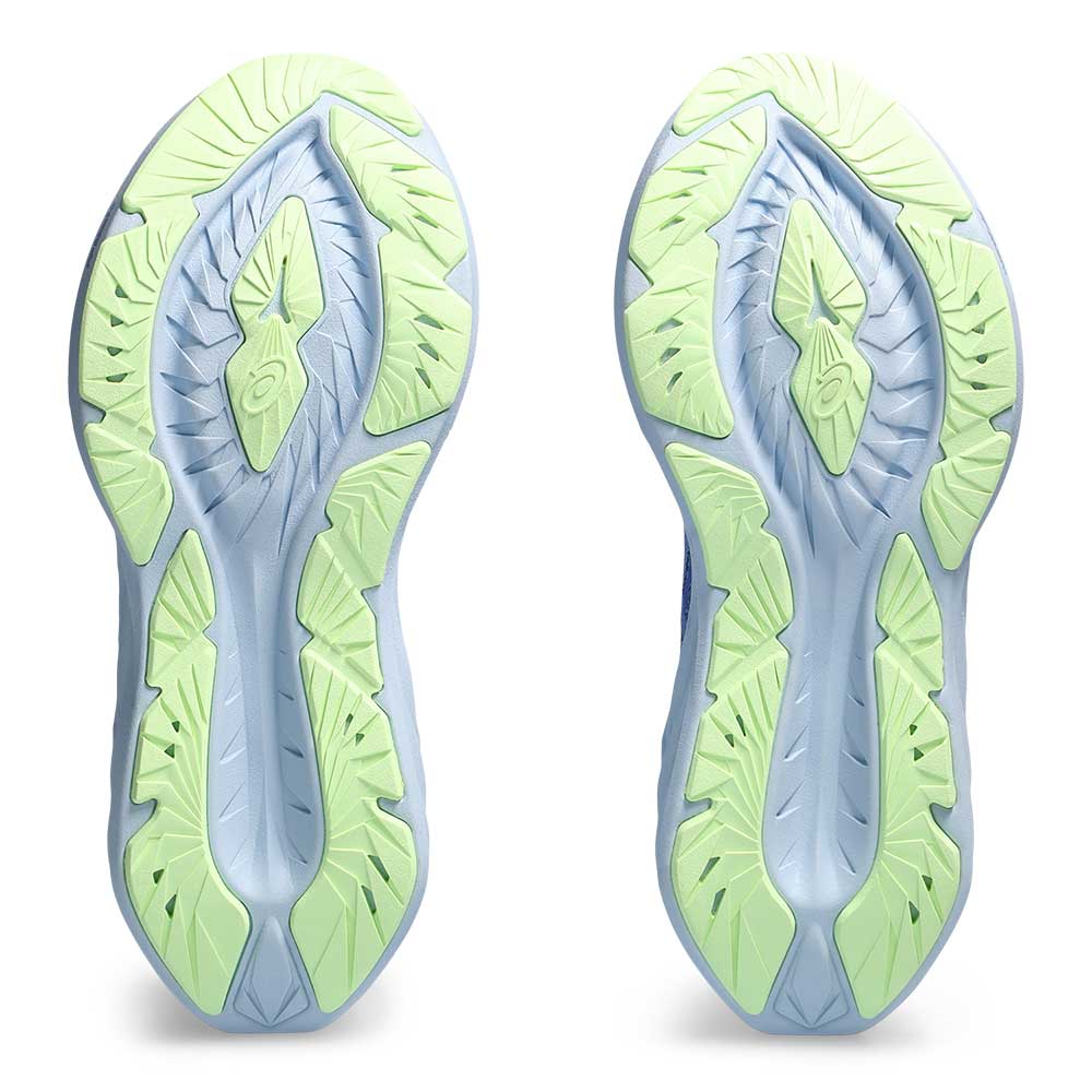 Women's Novablast 4 Running Shoe - Light Sapphire/Sapphire - Regular (B)