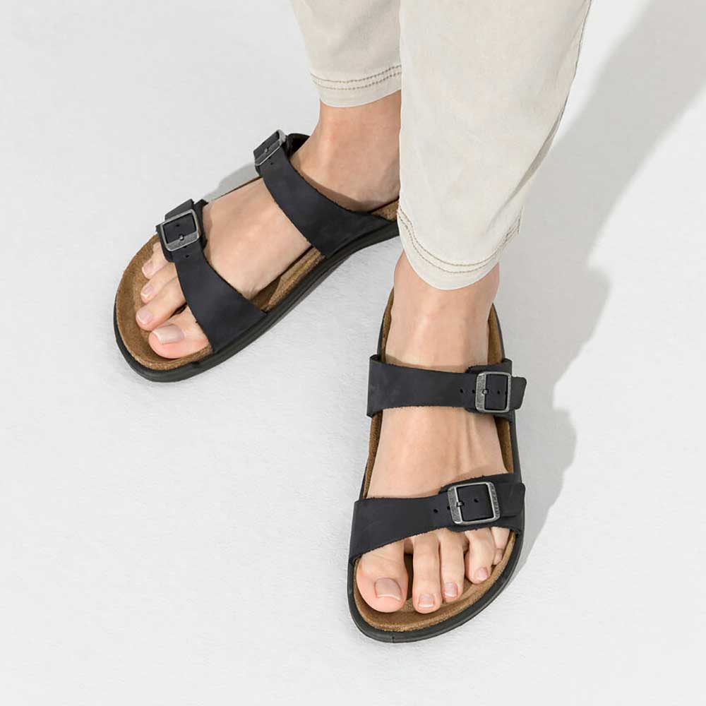 Women's Sierra Oiled Leather Sandal - Black - Regular/Wide