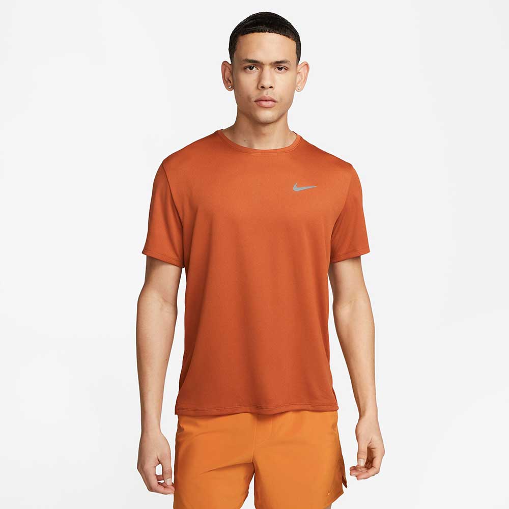 kaos Antagelse hvad som helst Men's Nike Dri-Fit Uv Miler Short Sleeve Top - Dark Russet – Gazelle Sports