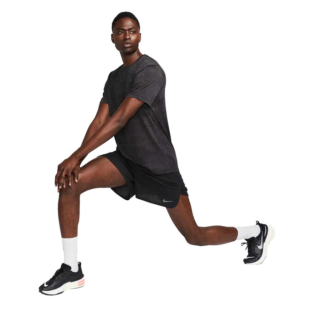Men's Nike Dri-FIT ADV Run Division Techknit Short-Sleeve Running Top - Medium Ash/Black