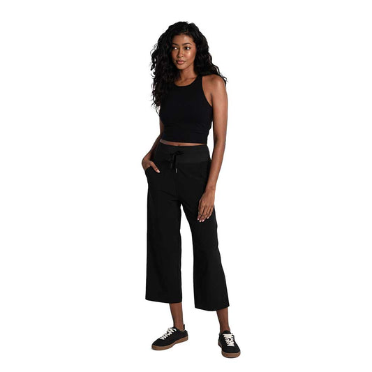 Women's Momentum Crop - Black Beauty