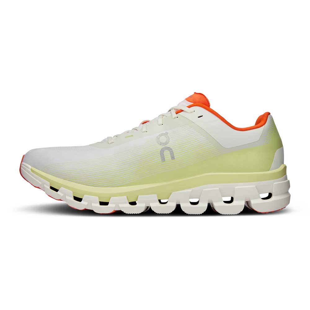 Men's Cloudflow 4 Running Shoe - White/Hay - Regular (D)