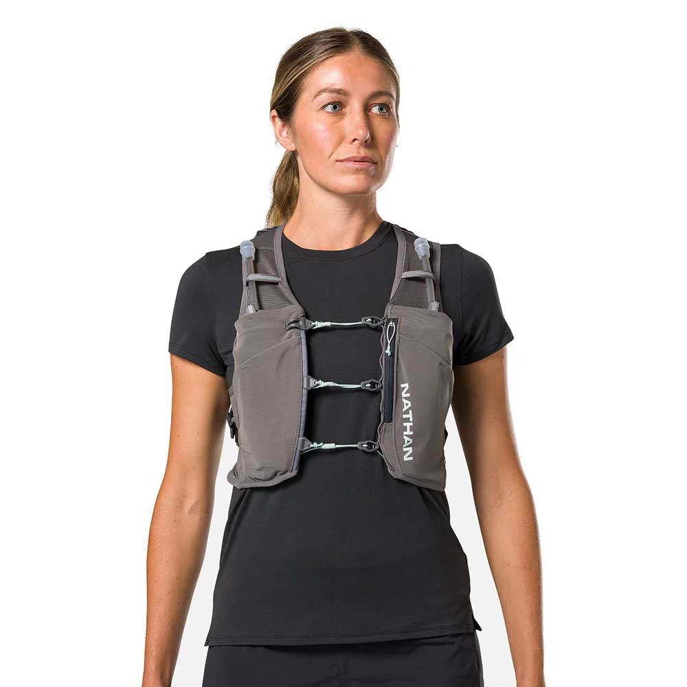 Women's Pinnacle Breeze 4L - Charcoal/Surf Spray