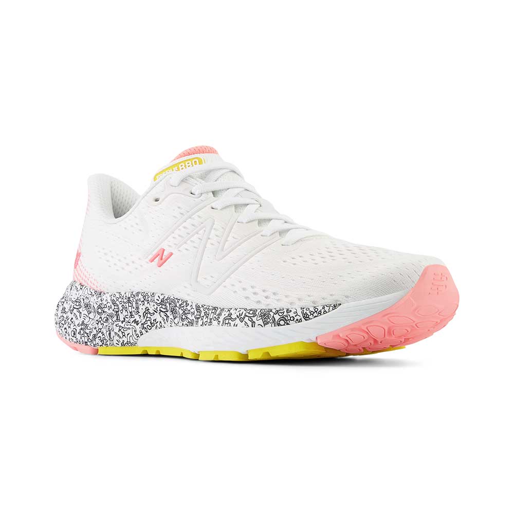 Women's Fresh Foam X 880v13 Running Shoe - Find Your Start - White/Grapefruit - Regular (B)