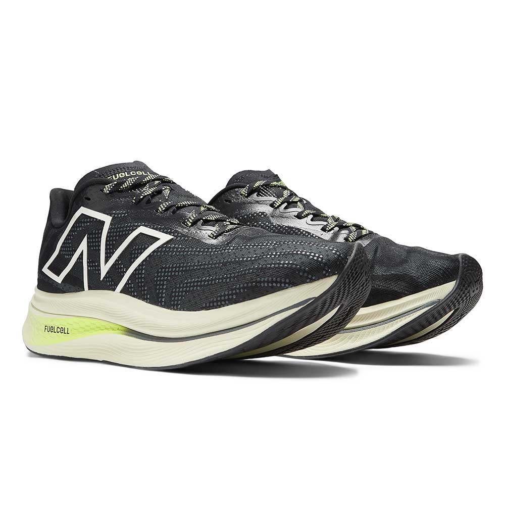 Women's FuelCell SuperComp Trainer v2 Running Shoe - Black/Thirty Watt - Regular (B)