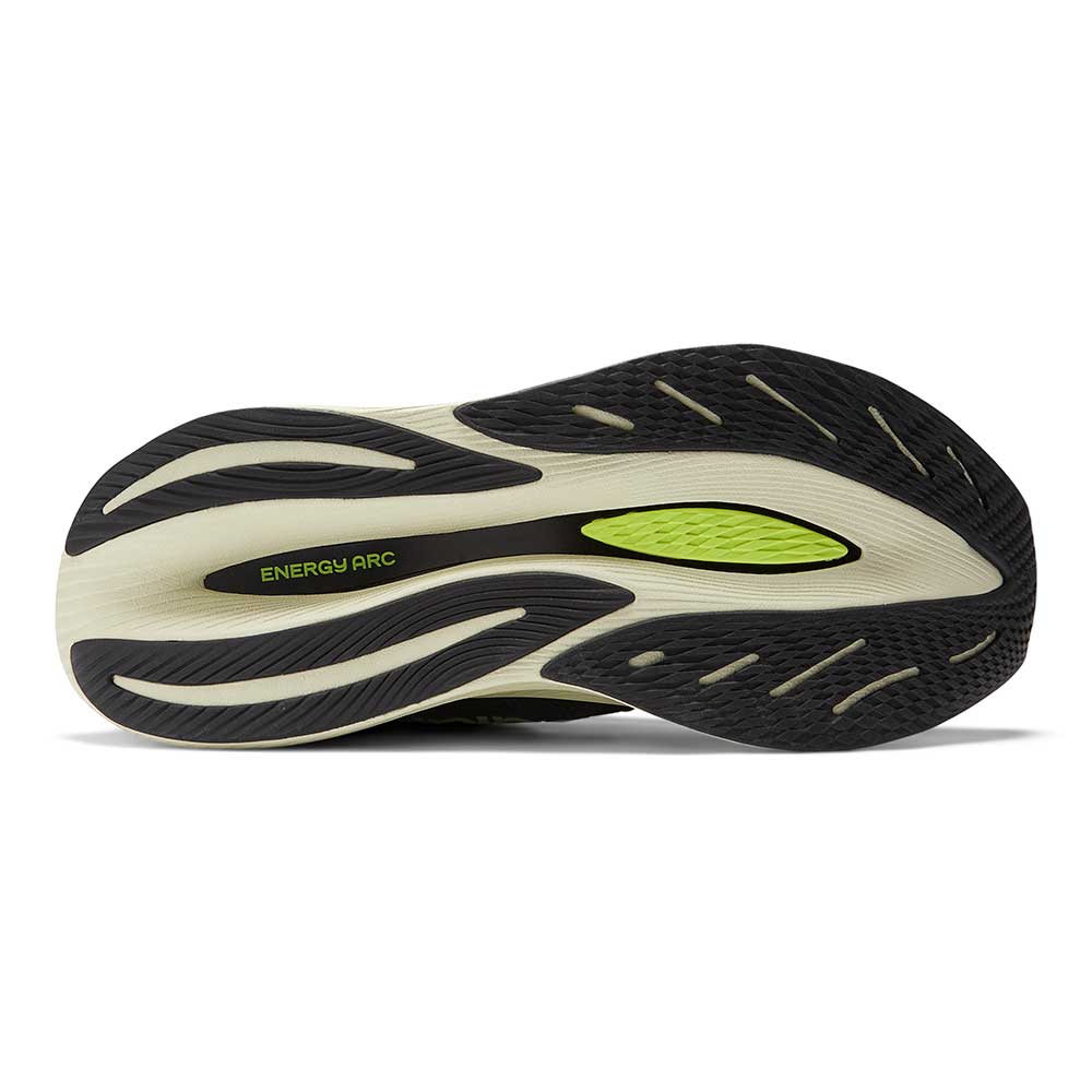 Women's FuelCell SuperComp Trainer v2 Running Shoe - Black/Thirty Watt - Regular (B)