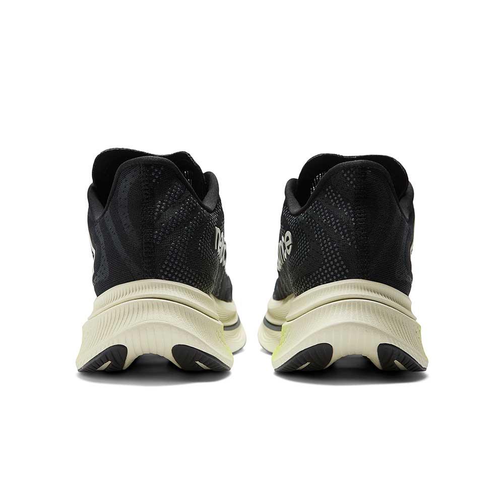Women's FuelCell SuperComp Trainer v2 Running Shoe - Black/Thirty Watt - Regular (B)