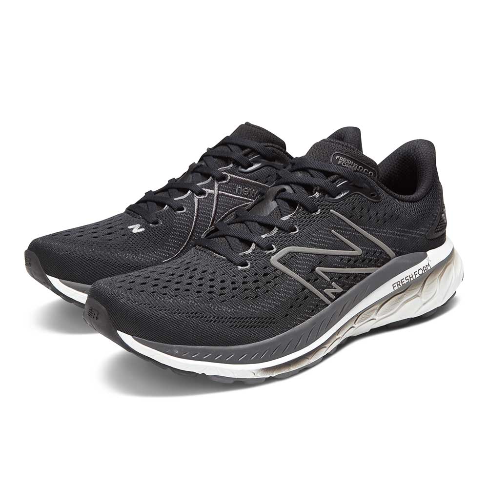 Men's Fresh Foam X 860 v13 Running Shoe - Black/White - Regular (D)