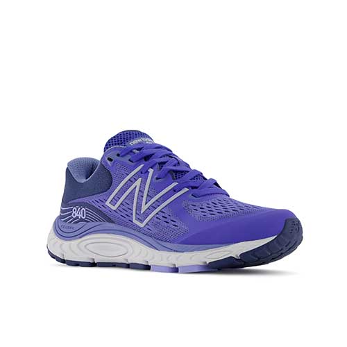 Women's 840v5 Running Shoe - Aura/Moon Shadow - Wide (D)