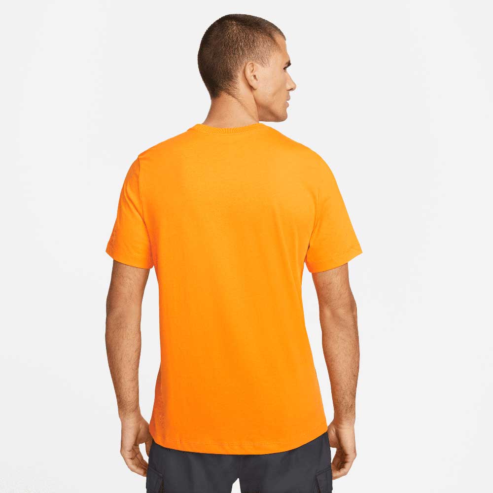 Men's KNVB Crest World Cup 22 Tee - Orange Peel