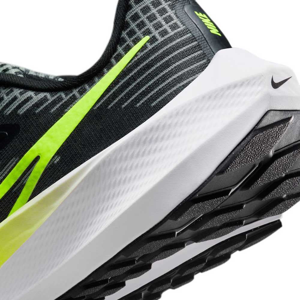 Youth Pegasus 39 Running Shoe- Black/Volt/Barely Volt