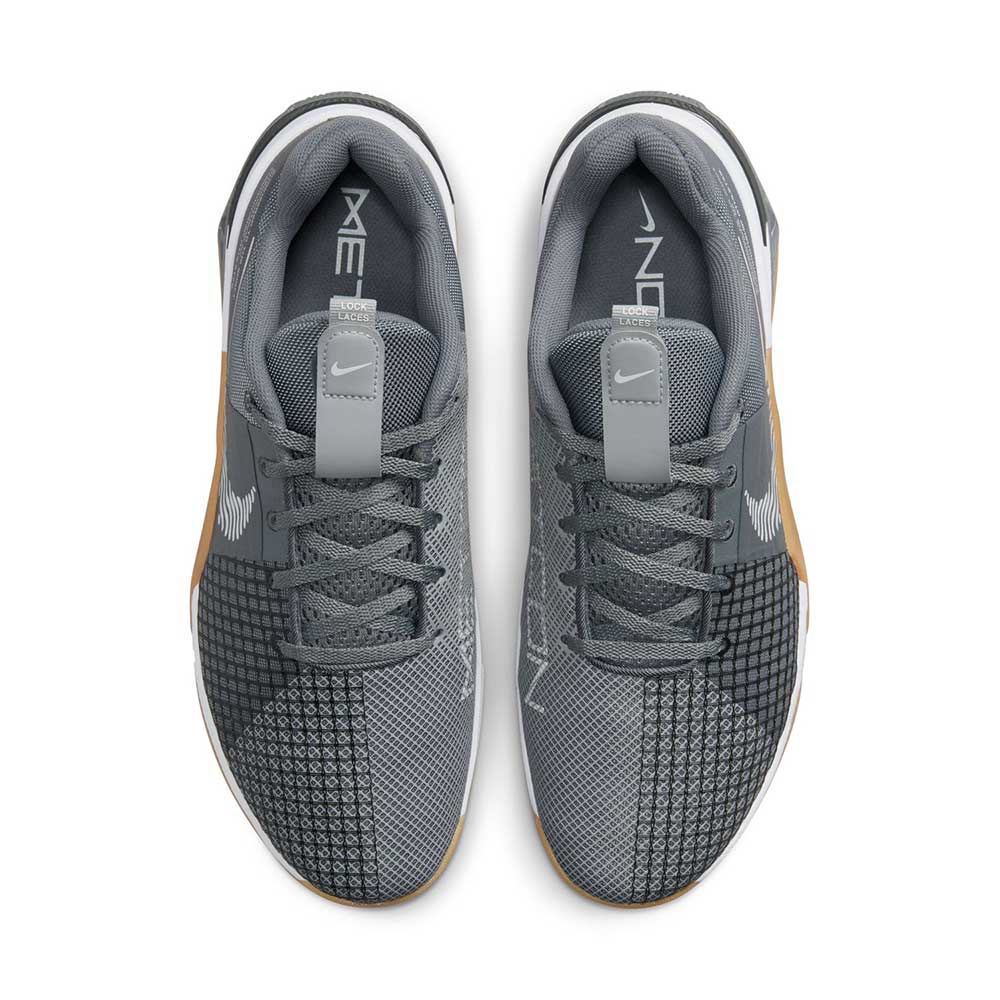 Men's Metcon 8 Cross Training Shoe - Smoke Grey/White/Dk Smoke Grey - Regular (D)