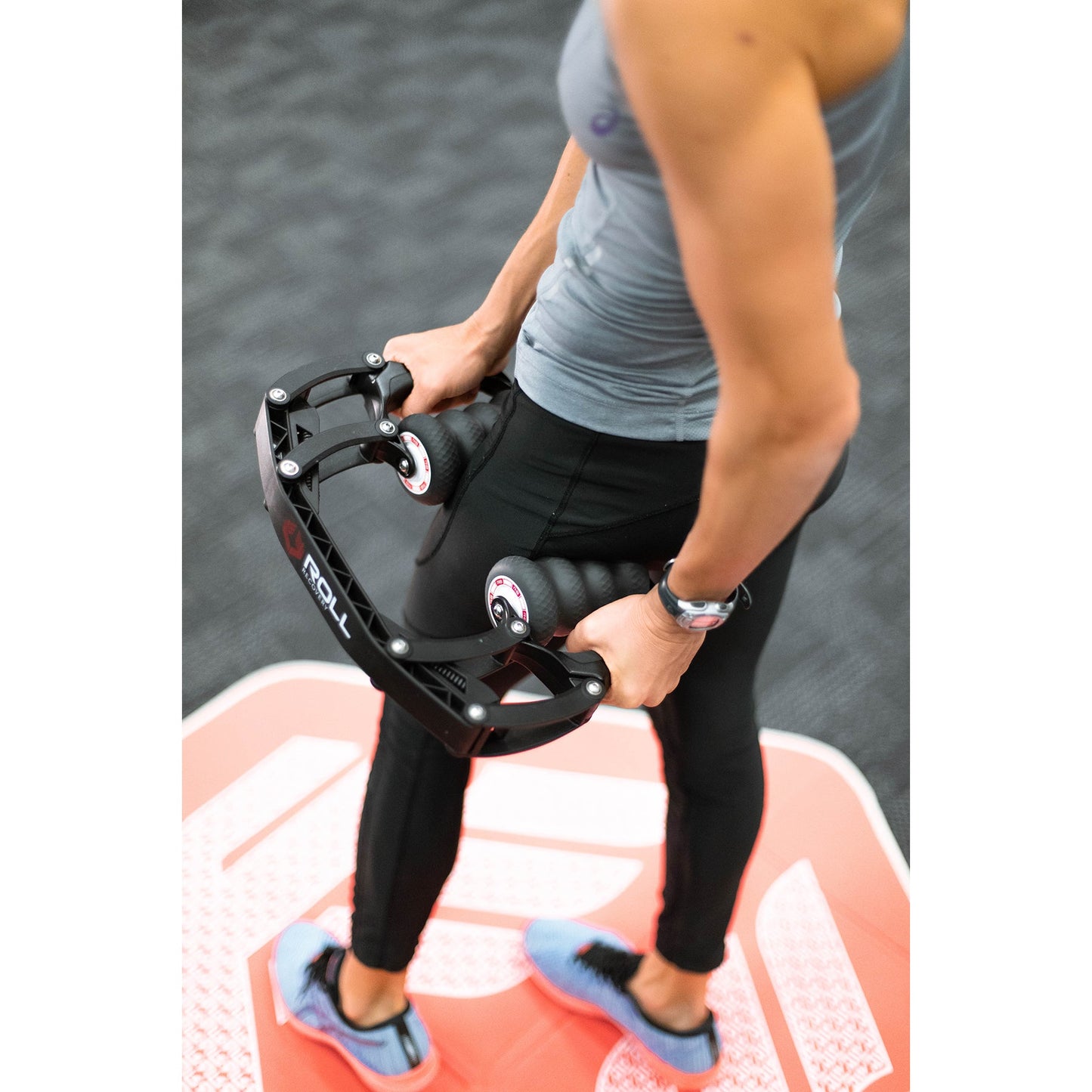 R8 Deep Tissue Massage Roller - Carbon Black