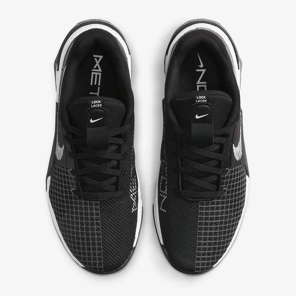 Women's Metcon 8 Training Shoe - Black/White- Regular (B)