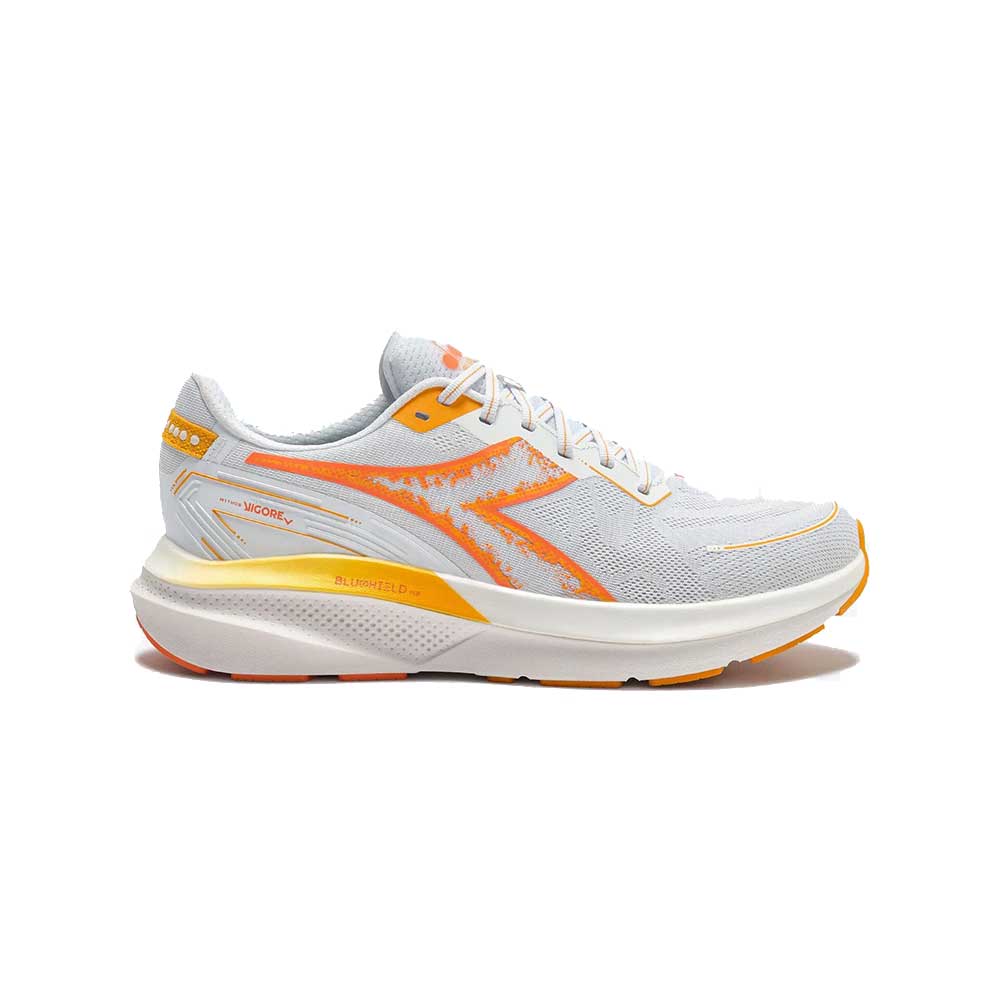 Men's Mythos Blushield Vigore 4 Running Shoe - White/Nectarine - Regular (D)
