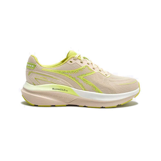 Women's Mythos Blushield Vigore 4 Running Shoe - Buttercream/Minced Quince - Regular (B)