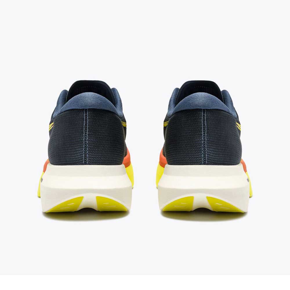 Gara Carbon 3 Running Shoe - K Denim/Slphr Sprg/Sclt Ibis - Regular (D)
