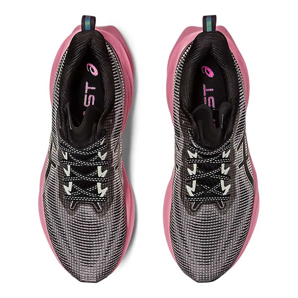 Women's Novablast 3 LE Running Shoe - Black/Pink Rave - Regular (B)