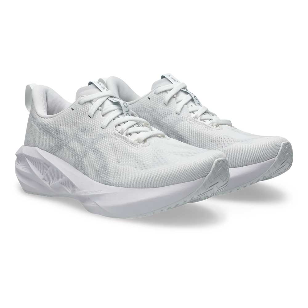 Women's Novablast 5 Running Shoe - White/Piedmont Grey - Regular (B)