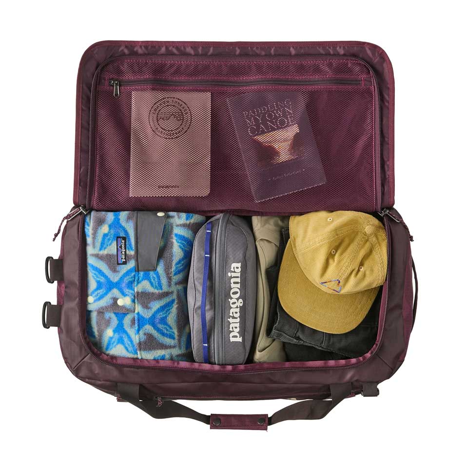 Black Hole Duffel 55L - Berry Fig