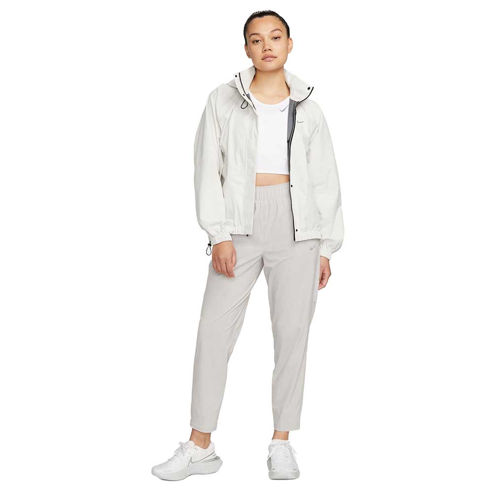 Women's Nike Swift Storm-FIT Jacket - Pale Ivory