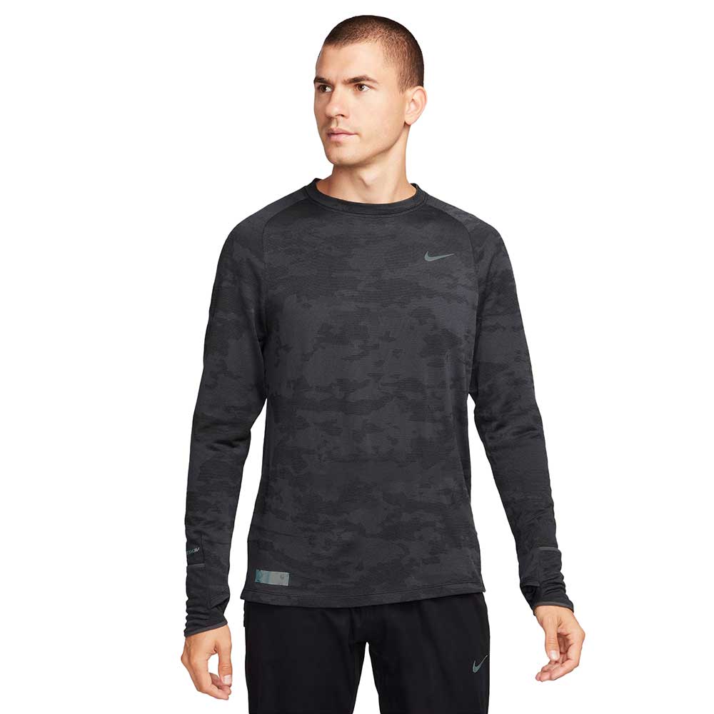 Nike therma top in black Clearance