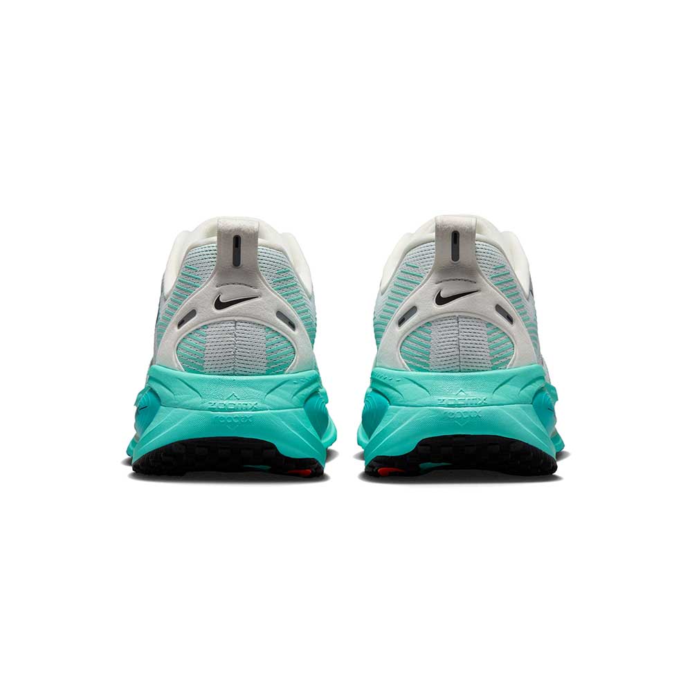 Men's Vomero 18 Running Shoe - Summit White/Black/Dusty Cactus - Regular (D)