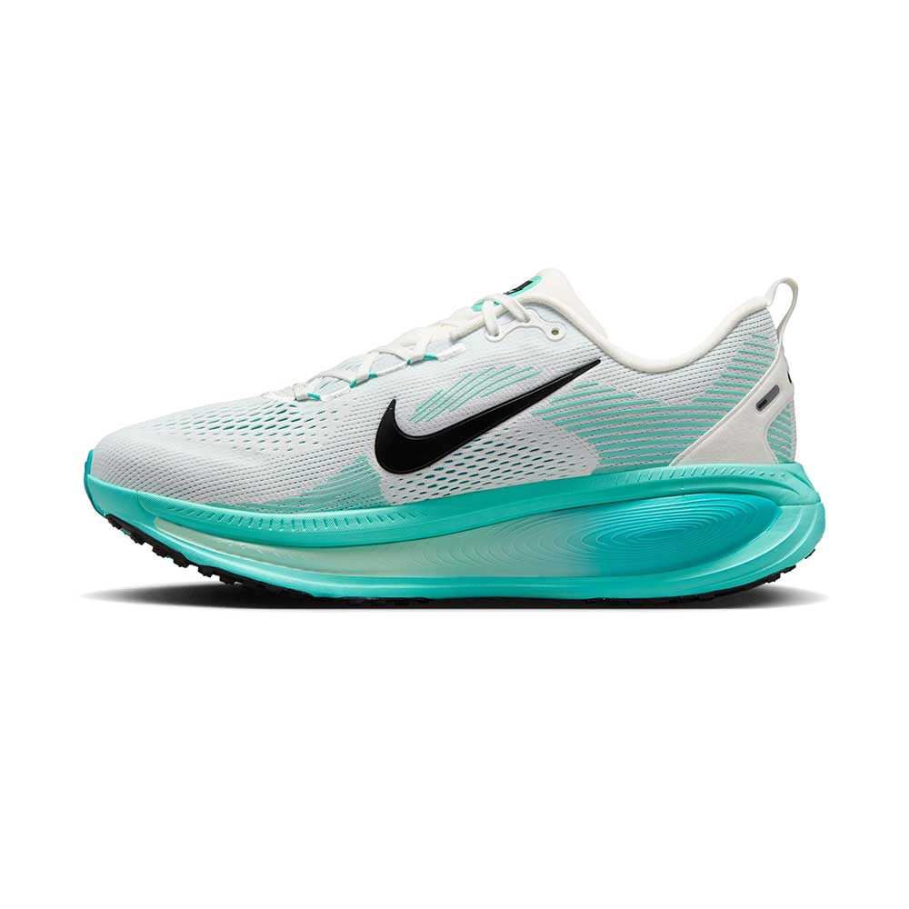 Men's Vomero 18 Running Shoe - Summit White/Black/Dusty Cactus - Regular (D)