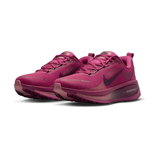 Women's Vomero 18 Running Shoe - Sweet Beet/Bordeaux Red/Stardust - Regular (B)