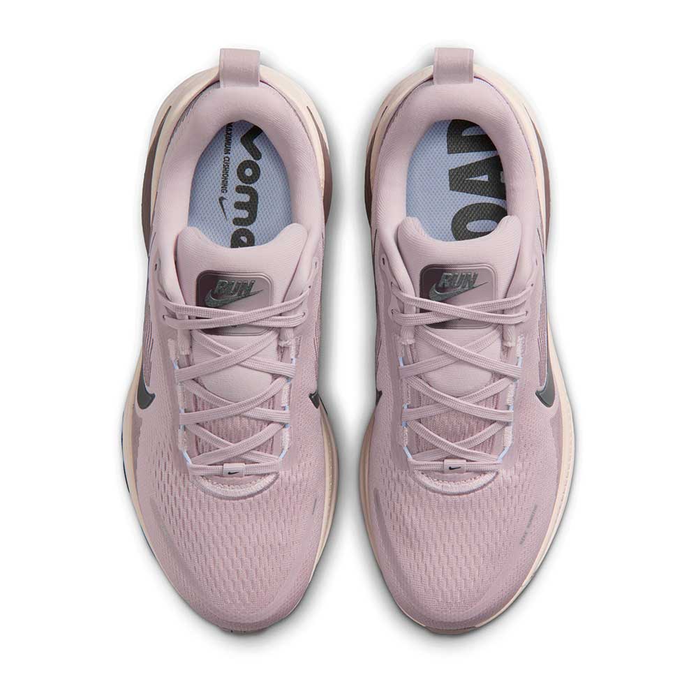 Women's Nike Vomero 18 - Particle Rose/Off Noir/Silt Red/Tattoo - Regular (B)
