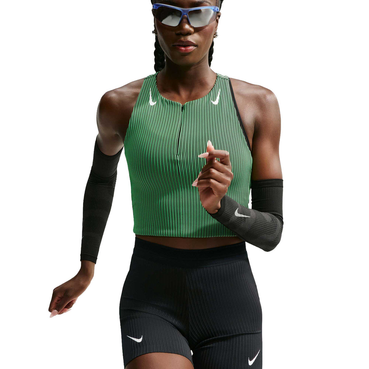 Women's Nike Aeroswift Short - Black/White F26