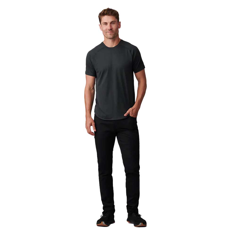 Men's Atmosphere Tee - Black Heather – Gazelle Sports