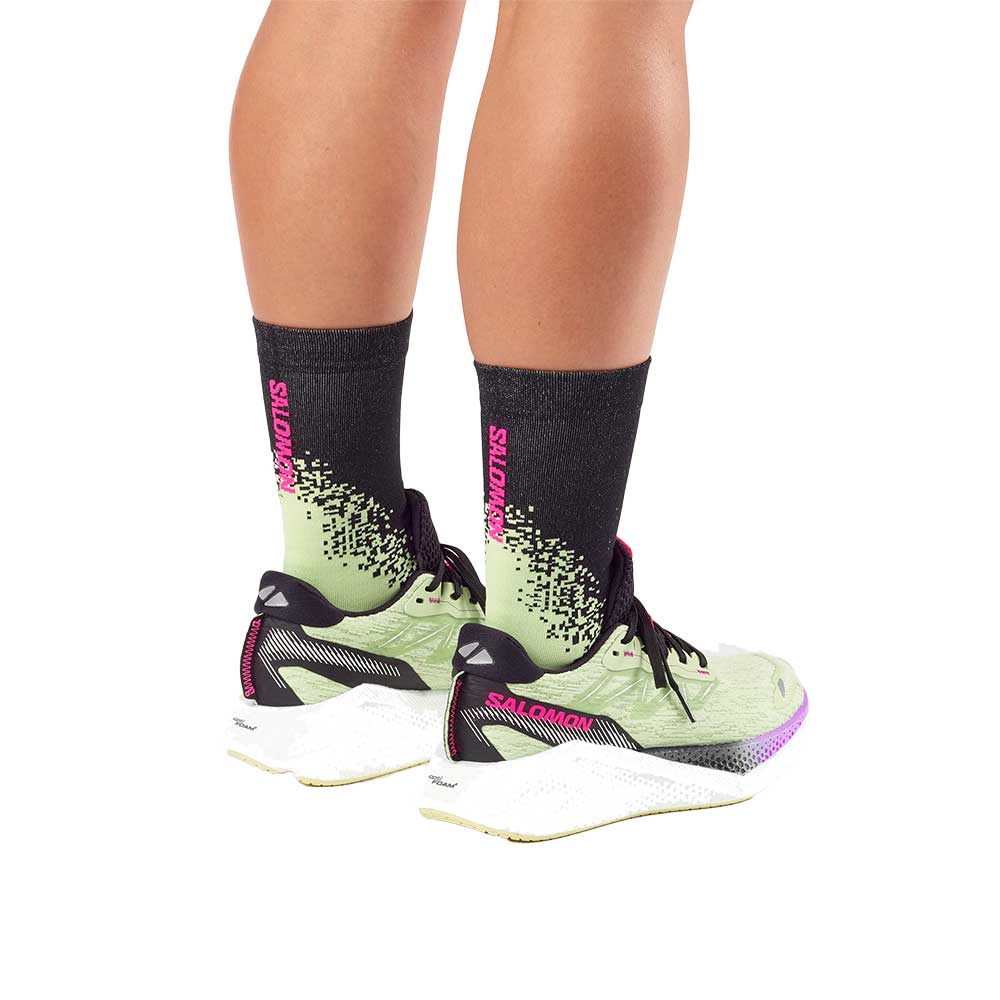 Women's Aero Glide 4 Running Shoe - Butterfly/White/Black - Regular (B)