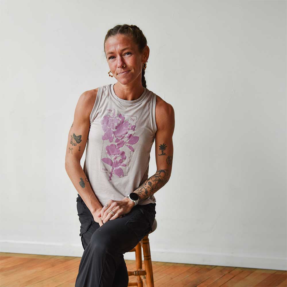 Women's Floral Mile by Mile Performance Tech High Neck Tank - Hushed Violet/White Woven Square Patch w/ Light Gray Gazelle