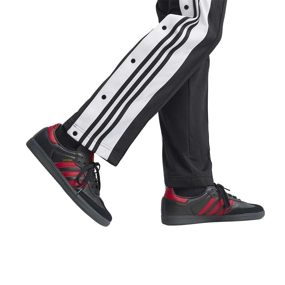 Men's Samba MUFC Indoor Soccer Shoe - Core black/MUFC Red/Core Black - Regular (D)