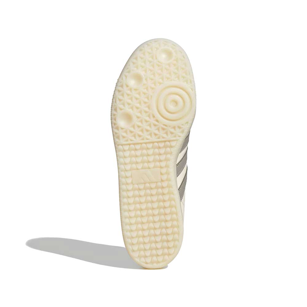 Men's Samba Messi Indoor Soccer Shoe - Cream White/Light Brown/Gold Met - Regular (D)