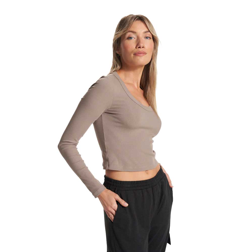 Women's Long Sleeve Pose Scoop Tee - Graphite