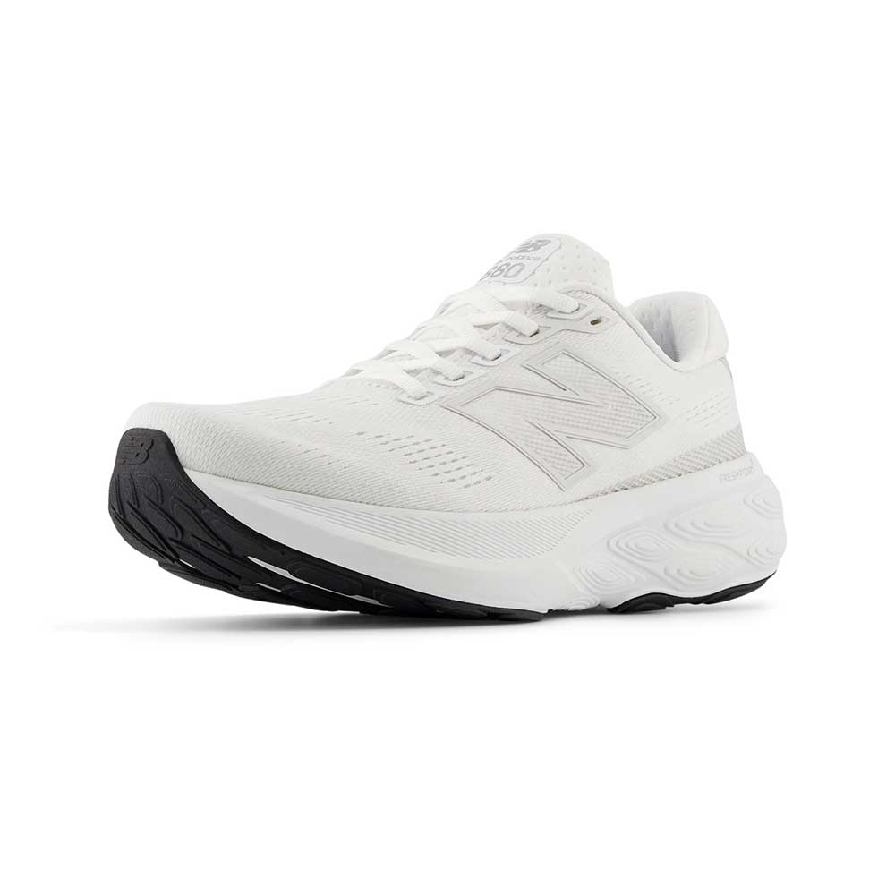 Women's Fresh Foam X 880v15 Running Shoe - White/Sea Salt - Regular (B)